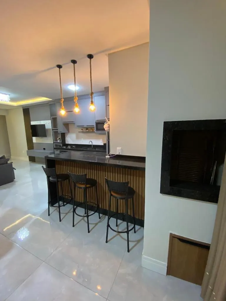 Apartamento Novo, Praia De Bombas A Uma Quadra Do Mar, Com Piscina Aquecida Bombinhas