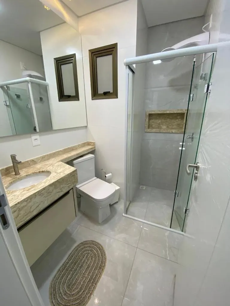 Apartamento Novo, Praia De Bombas A Uma Quadra Do Mar, Com Piscina Aquecida Bombinhas 0*,  Brazil